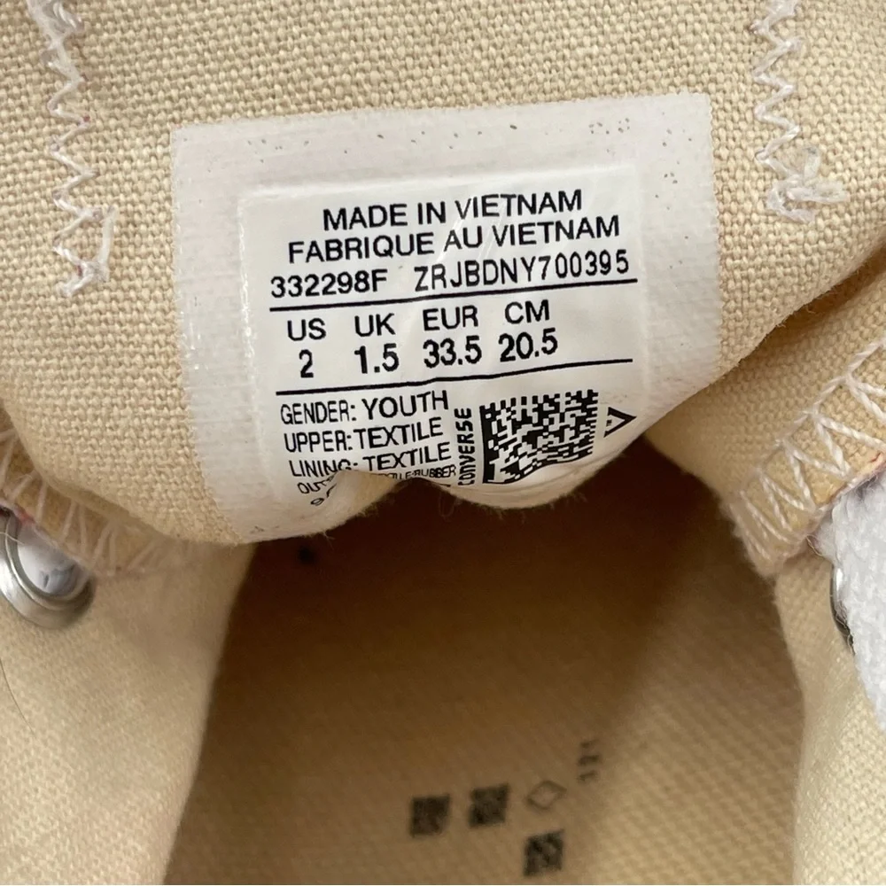 Converse excellent preowned